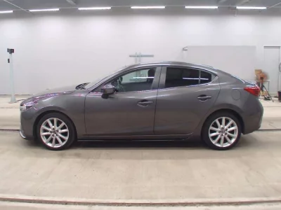 Mazda AXELA  с аукциона в Японии