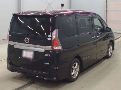 Nissan SERENA  с аукциона в Японии