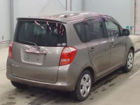 Toyota RACTIS лот № 5627 оценка 3.5  с аукциона в Японии 1