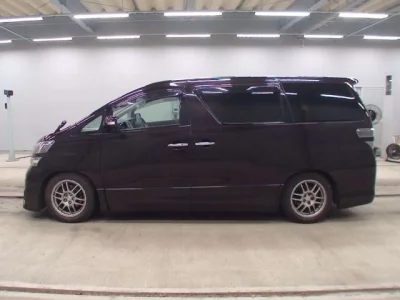 Toyota VELLFIRE  с аукциона в Японии