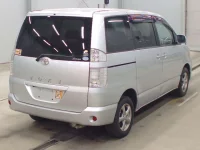 Toyota VOXY лот № 5605 оценка 3  с аукциона в Японии 1