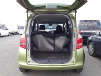 Toyota RACTIS лот № 5613 оценка 3  с аукциона в Японии 9