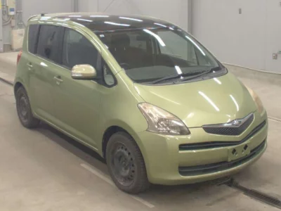 Toyota RACTIS  с аукциона в Японии