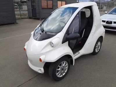 Toyota COMS