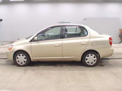 Toyota PLATZ  с аукциона в Японии