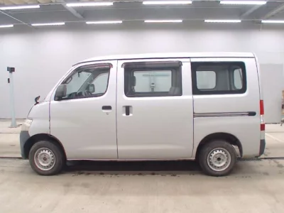 Toyota TOWN ACE VAN  с аукциона в Японии