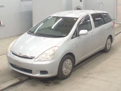 Toyota WISH  с аукциона в Японии