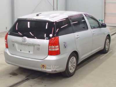 Toyota WISH  с аукциона в Японии