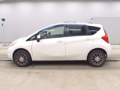 Nissan NOTE  с аукциона в Японии