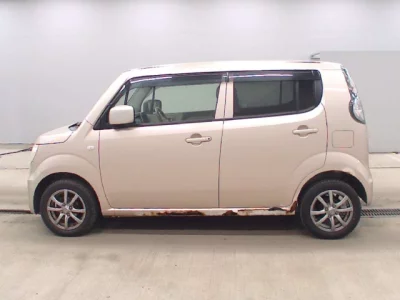 Suzuki MRWAGON