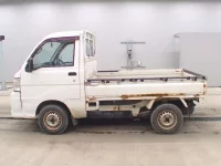 Daihatsu HIJET TRUCK лот № 98 оценка 3  с аукциона в Японии 3