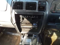 Toyota HILUX SURF лот № 3407 оценка 2  с аукциона в Японии 8