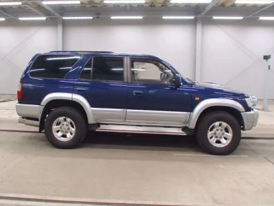 Toyota HILUX SURF
