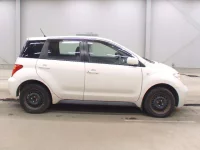 Toyota IST лот № 3373 оценка 3.5  с аукциона в Японии 2