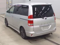 Toyota NOAH лот № 3363 оценка 3.5  с аукциона в Японии 5