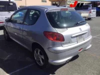 Peugeot 206 лот № 8239 оценка 3.5  с аукциона в Японии 1