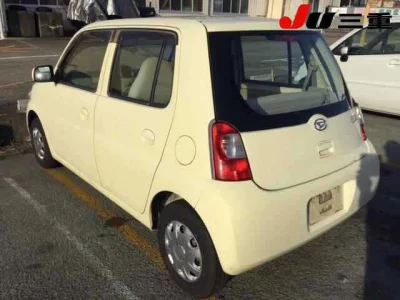 Daihatsu Esse