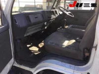 Mazda TITAN лот № 2035 оценка RA  с аукциона в Японии 2