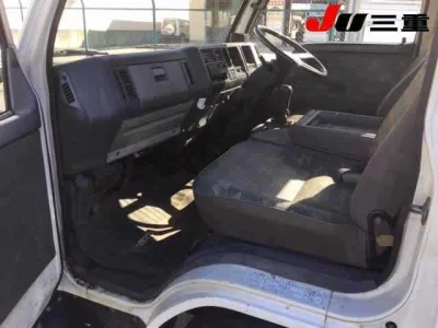 Mazda TITAN  с аукциона в Японии