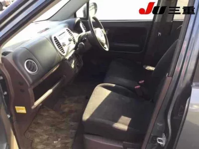 Suzuki MRWAGON