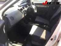 Suzuki SWIFT лот № 8332 оценка R  с аукциона в Японии 2