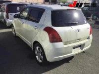 Suzuki SWIFT лот № 8332 оценка R  с аукциона в Японии 1