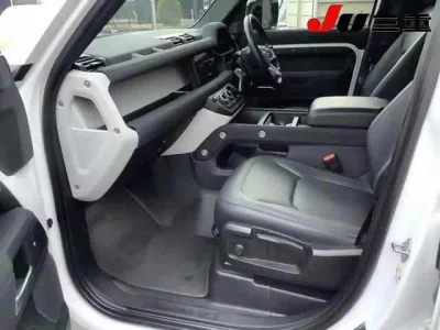 Rover DEFENDER  с аукциона в Японии