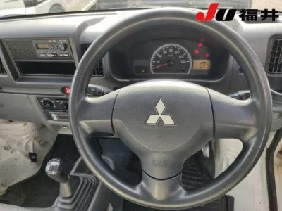 Mitsubishi MINICAB TRUCK  с аукциона в Японии