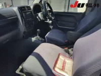 Mazda AZ-OFFROAD лот № 23 оценка R  с аукциона в Японии 4