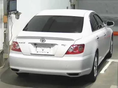 Toyota MARK X  с аукциона в Японии