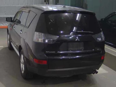 Mitsubishi OUTLANDER  с аукциона в Японии