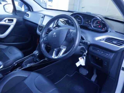 Peugeot 2008  с аукциона в Японии