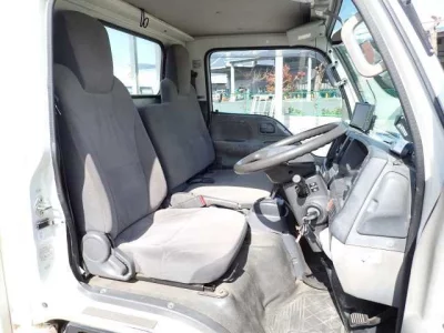 Mazda TITAN  с аукциона в Японии