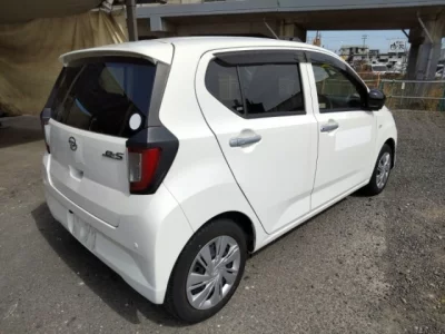 Daihatsu MIRA E S