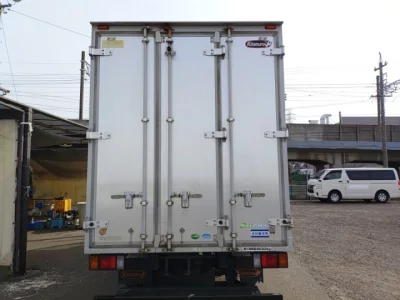 Mazda TITAN  с аукциона в Японии