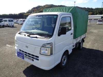 Nissan NT100 Clipper