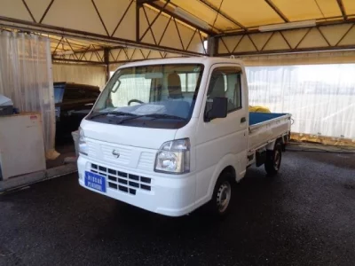 Nissan NT100 Clipper
