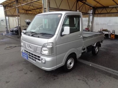 Nissan NT100 Clipper