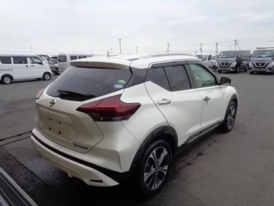 Nissan KICKS