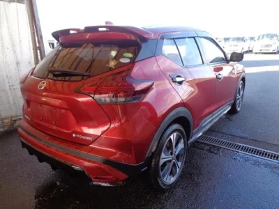 Nissan KICKS