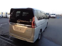 Nissan SERENA лот № 1250 оценка 3.5  с аукциона в Японии 1