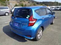Nissan NOTE лот № 7204 оценка 3.5  с аукциона в Японии 1
