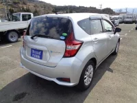 Nissan NOTE лот № 7206 оценка 3.5  с аукциона в Японии 1