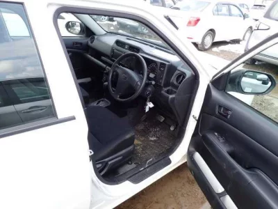 Toyota PROBOX  с аукциона в Японии