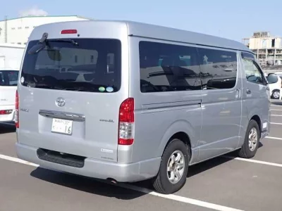 Toyota HIACE VAN  с аукциона в Японии