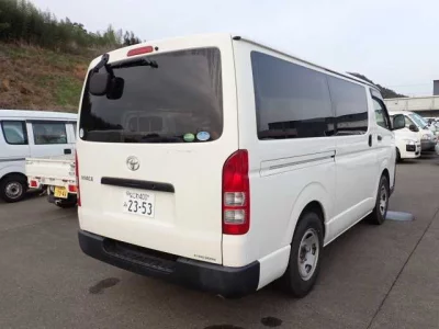 Toyota HiAce Van