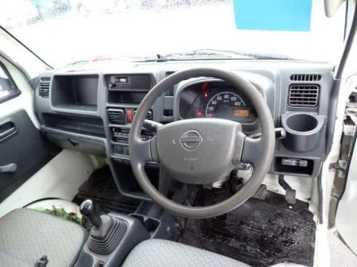 Nissan CLIPPER TRUCK