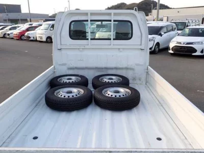 Nissan CLIPPER TRUCK