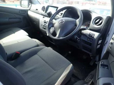 Nissan CARAVAN VAN
