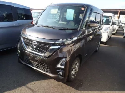 Nissan ROOX